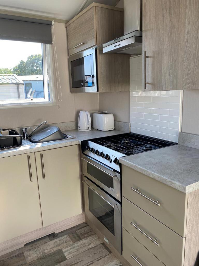 Luxury Holiday Home Sleeps 6 Pet Friendly St Austell Buitenkant foto